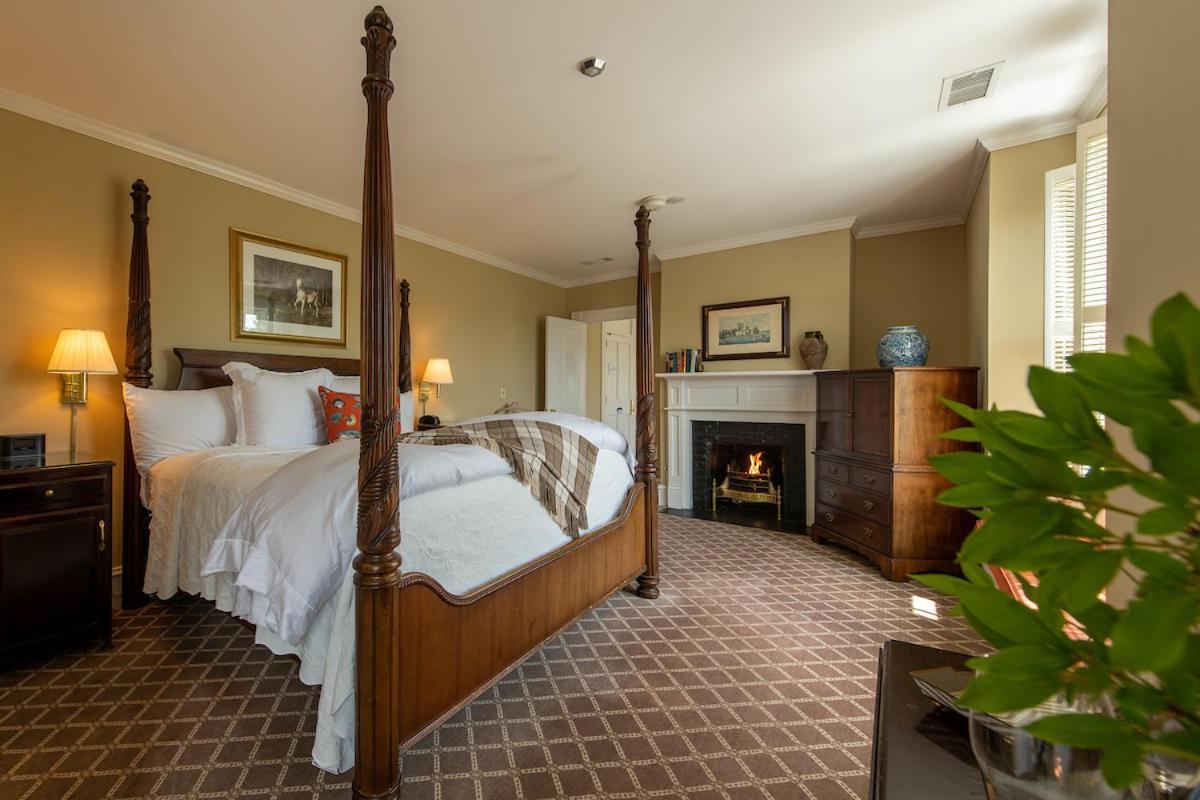 The Willcox Hotel เอเกน ภายนอก รูปภาพ
